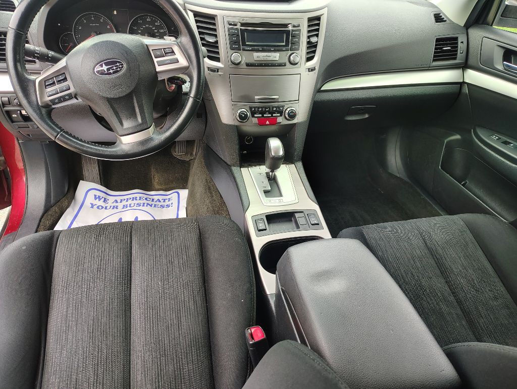 2013 Subaru Outback Image 12