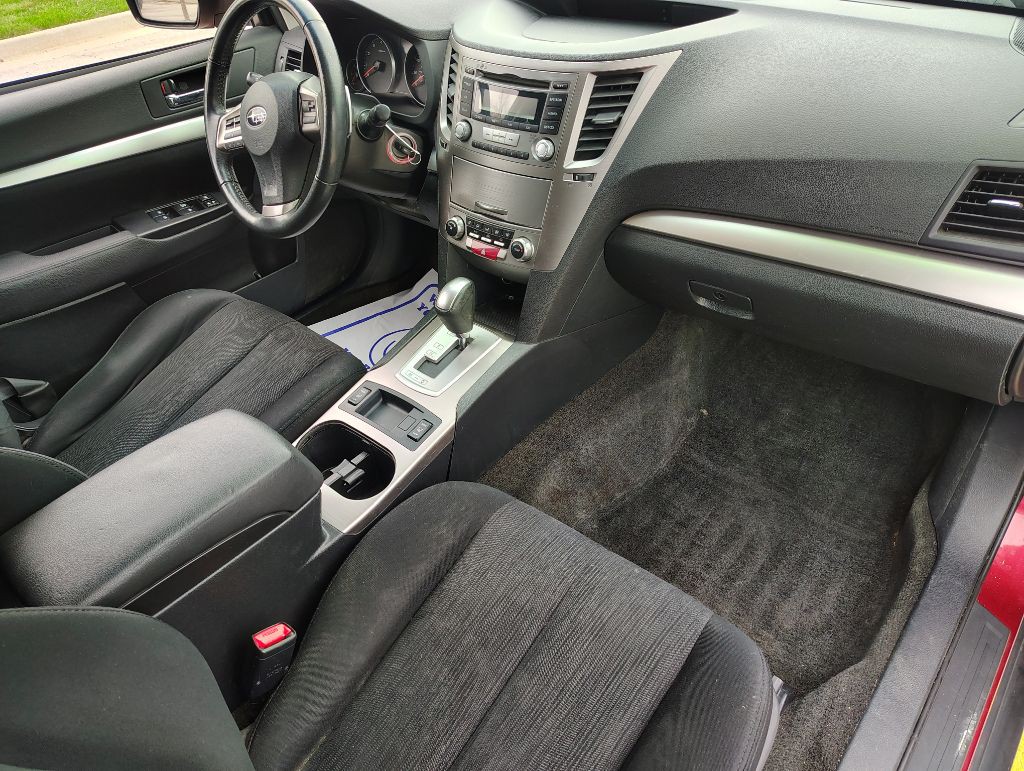 2013 Subaru Outback Image 13