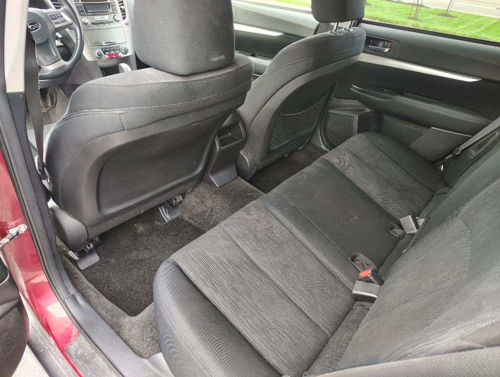 2013 Subaru Outback Image 23
