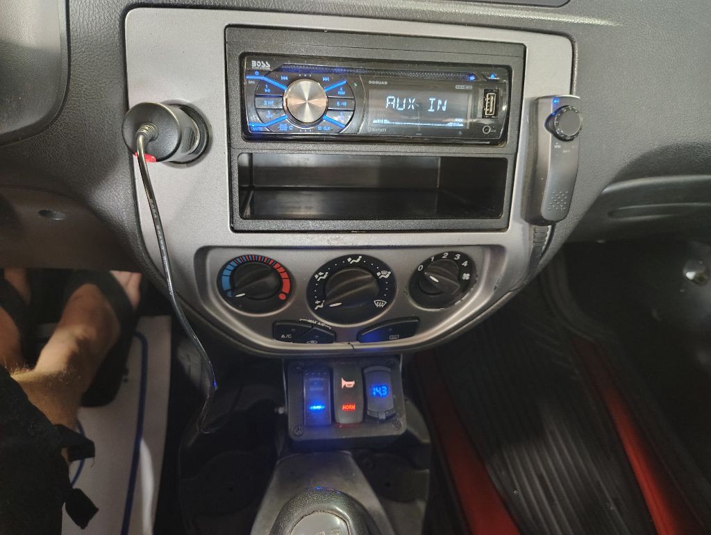 2006 Ford Focus Image 9