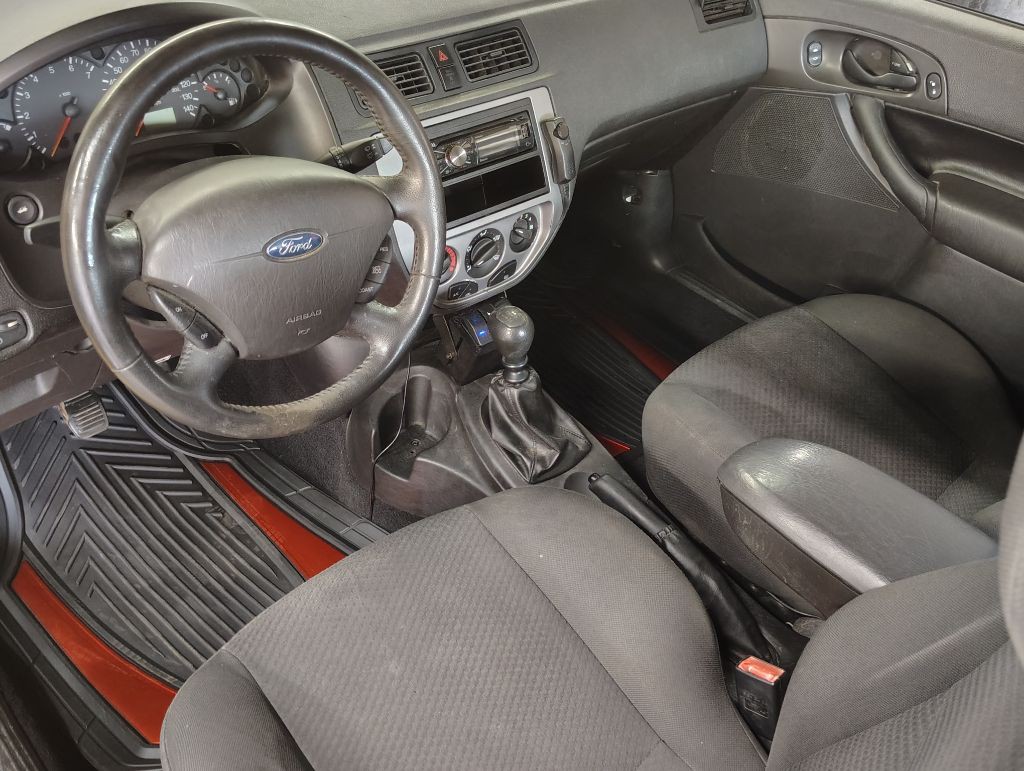 2006 Ford Focus Image 11