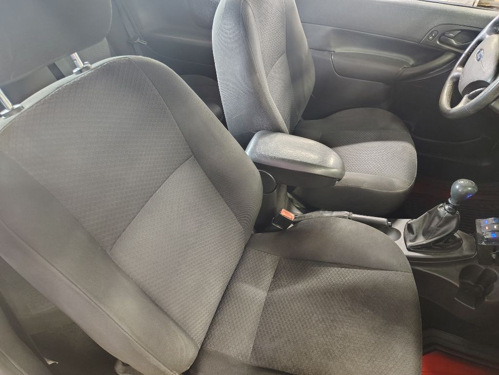 2006 Ford Focus Image 17