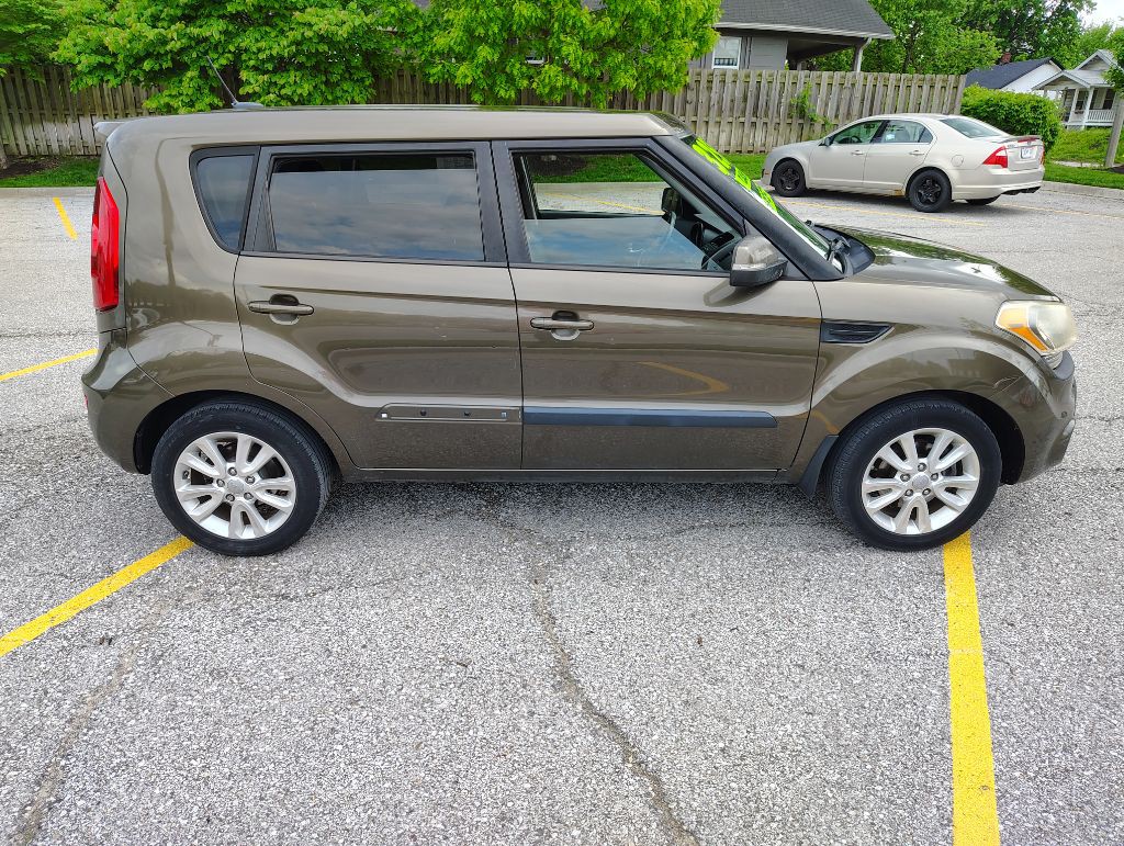 2013 Kia Soul Image 3