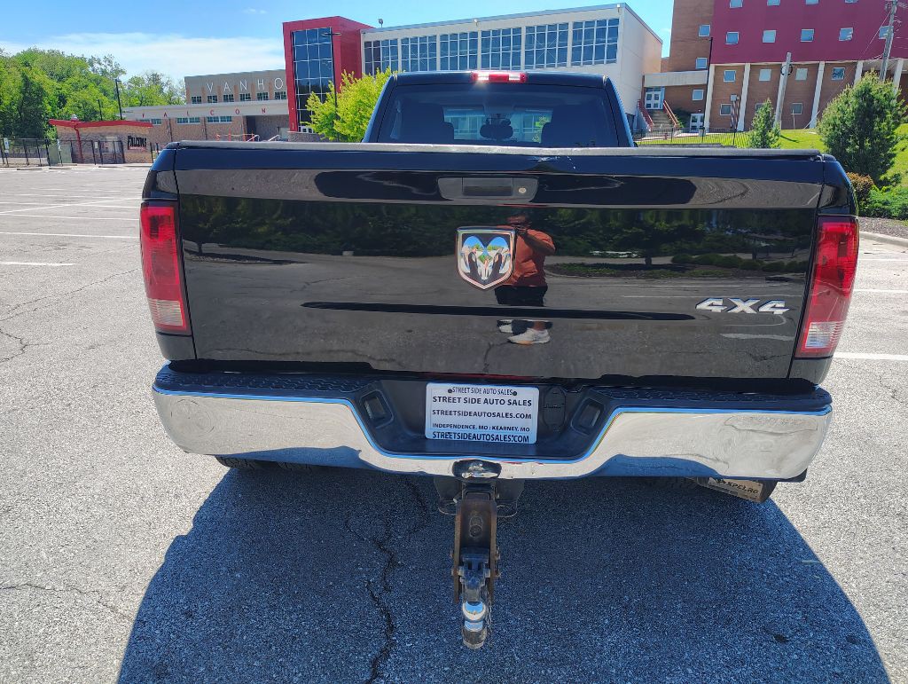 2014 RAM 3500 Image 6