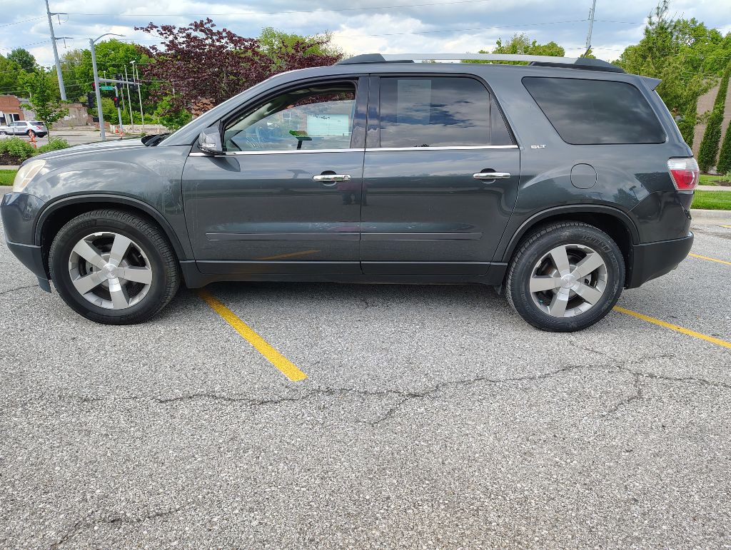 2011 GMC Acadia Image 4