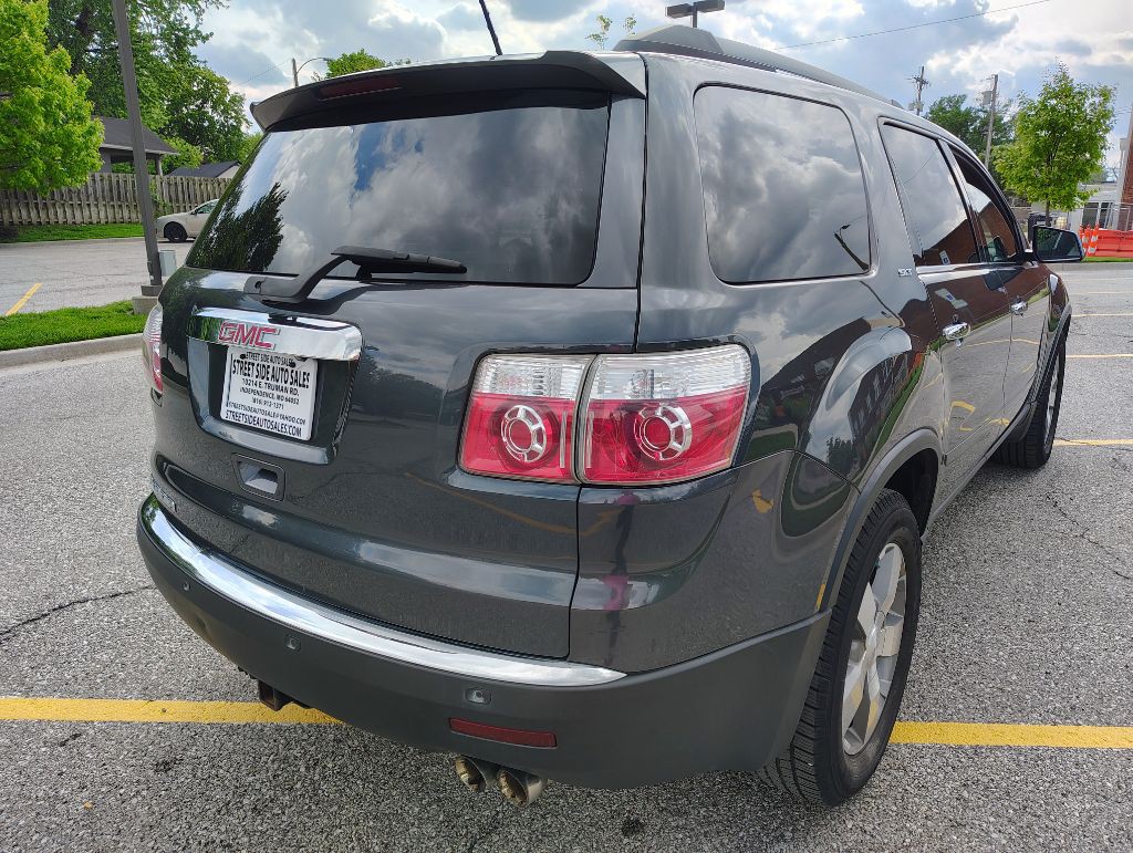 2011 GMC Acadia Image 7