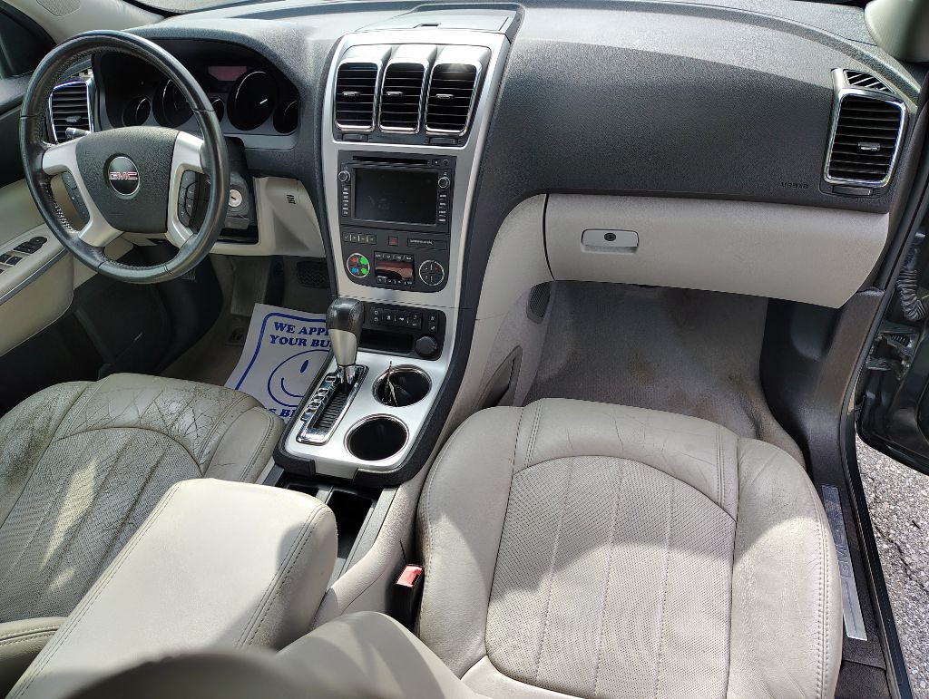 2011 GMC Acadia Image 17
