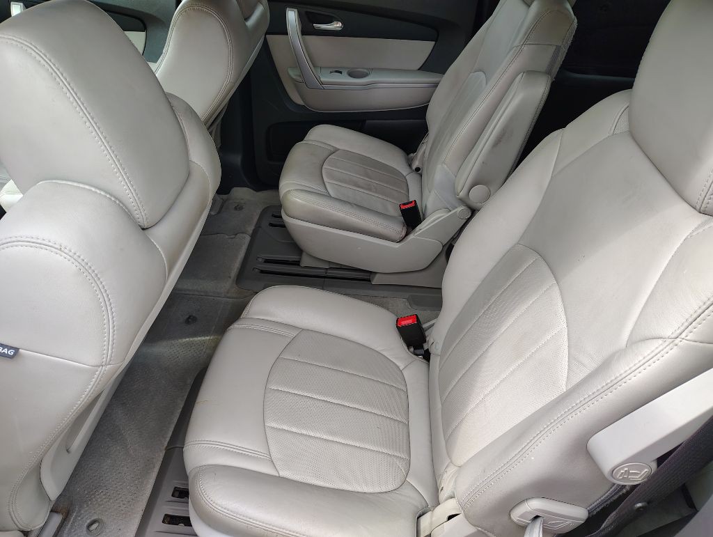 2011 GMC Acadia Image 22
