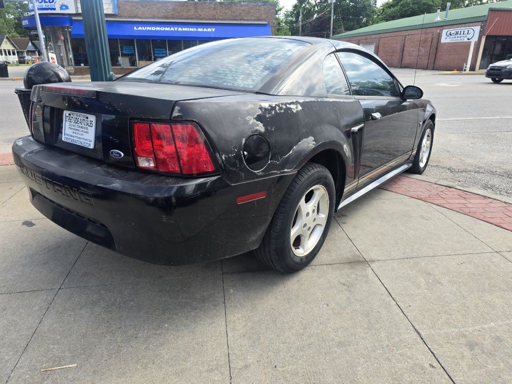 2001 Ford Mustang Image 4
