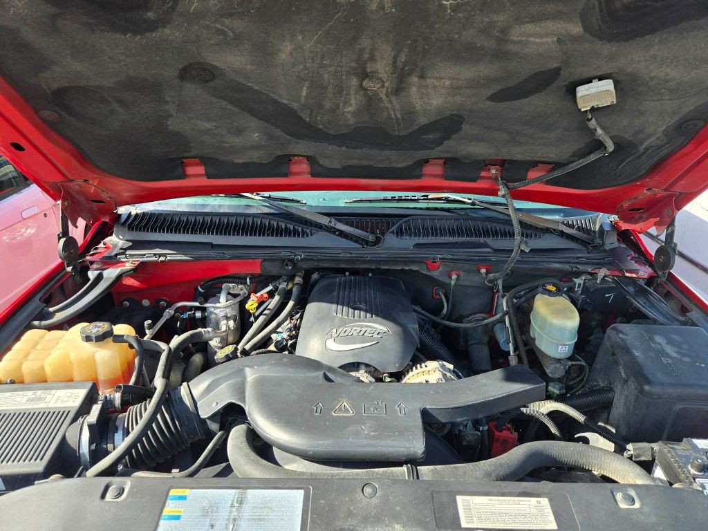 2002 Chevrolet Suburban Image 17