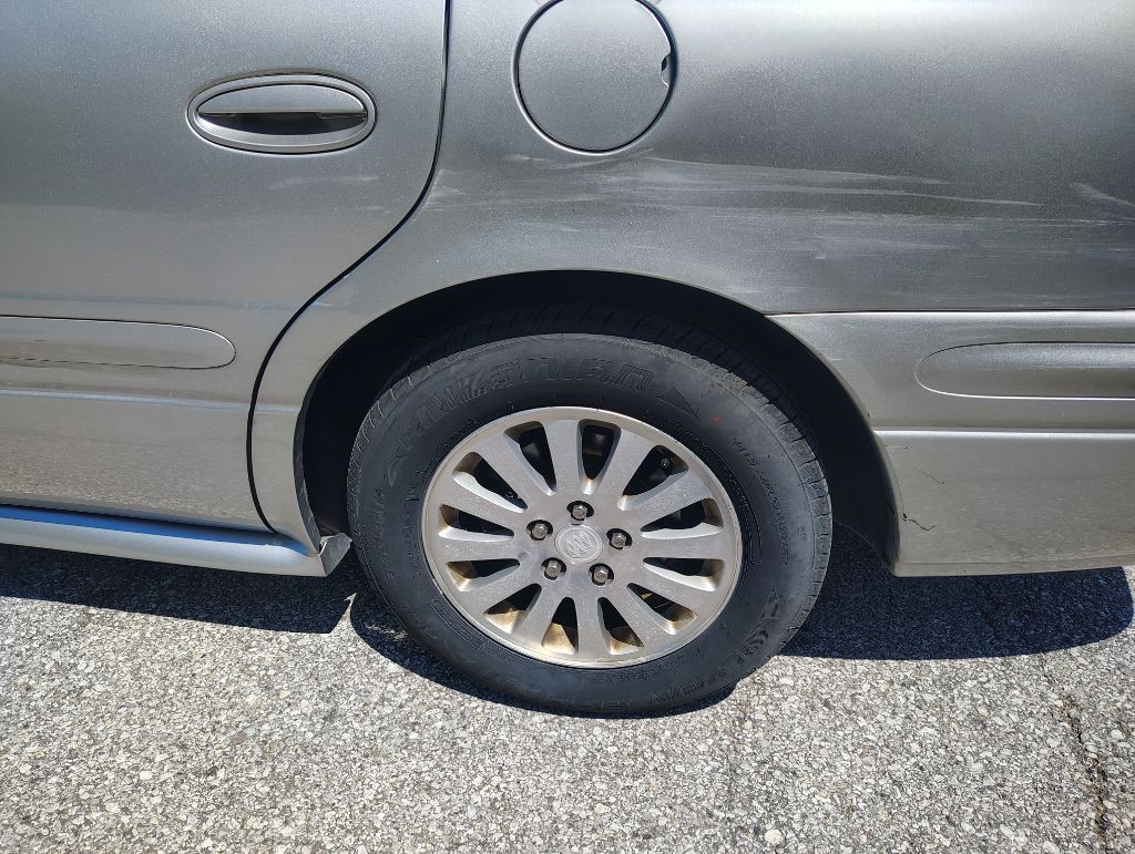 2005 Buick LeSabre Image 9