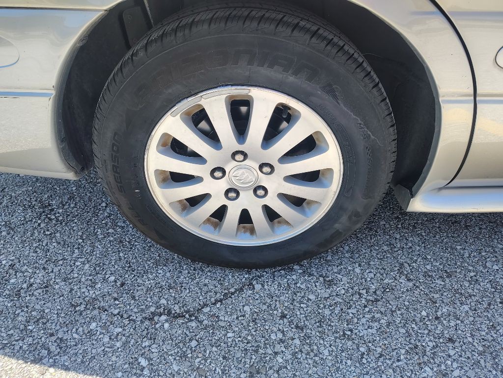 2005 Buick LeSabre Image 12