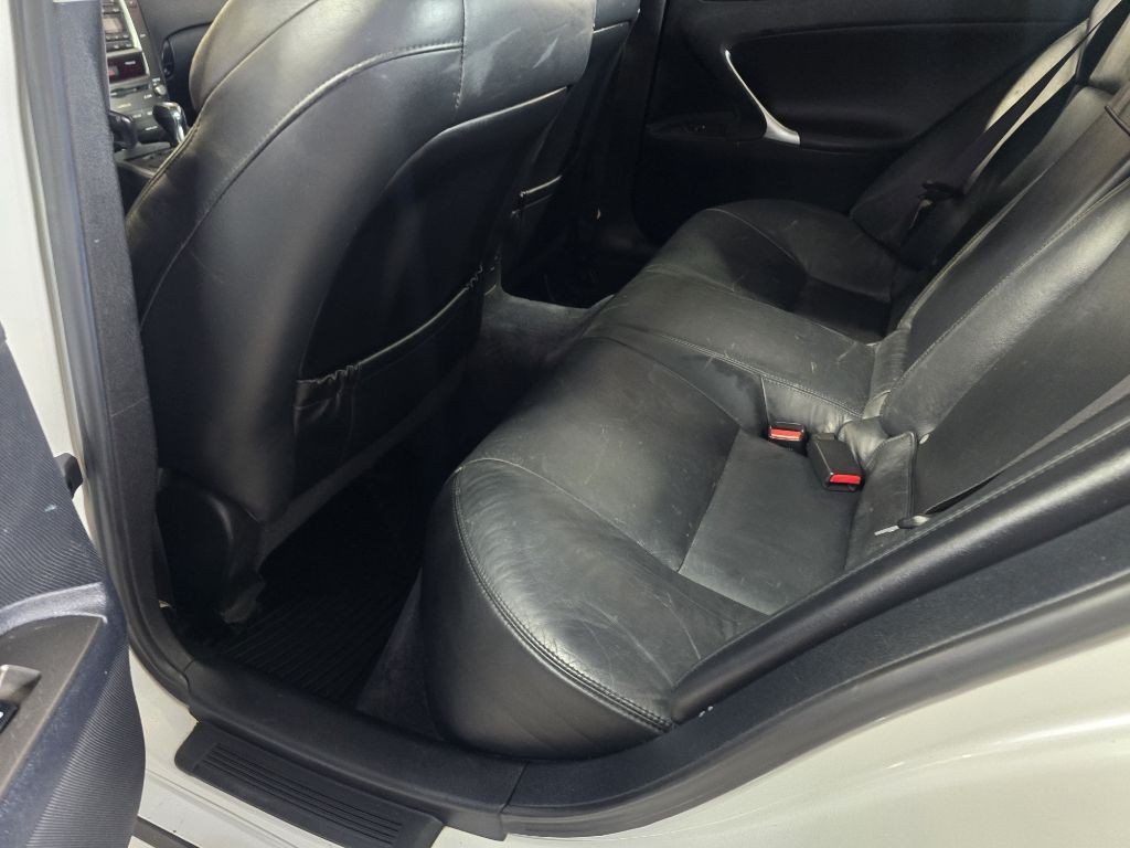 2008 Lexus IS Image 15