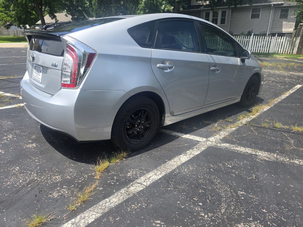 2015 Toyota Prius Image 3