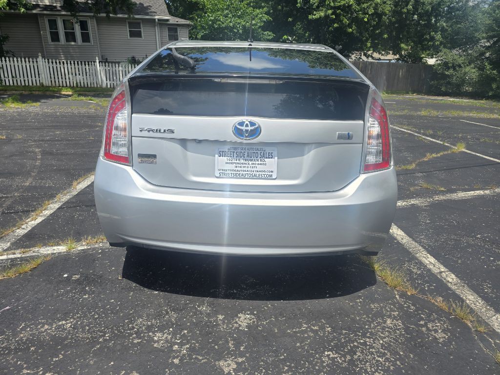 2015 Toyota Prius Image 4
