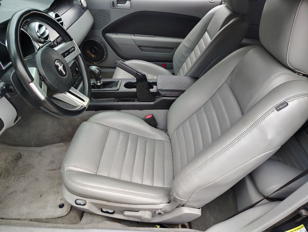 2007 Ford Mustang Image 15