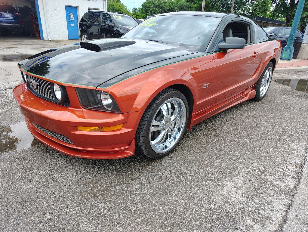 2007 Ford Mustang Image 2