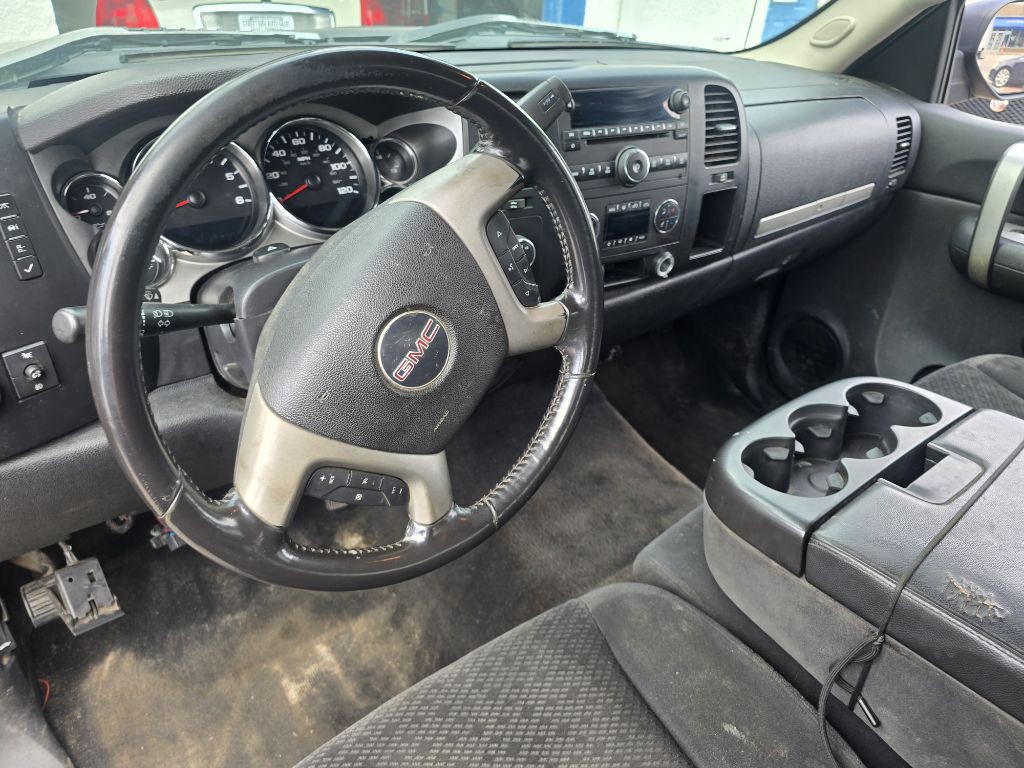 2007 GMC Sierra Image 9