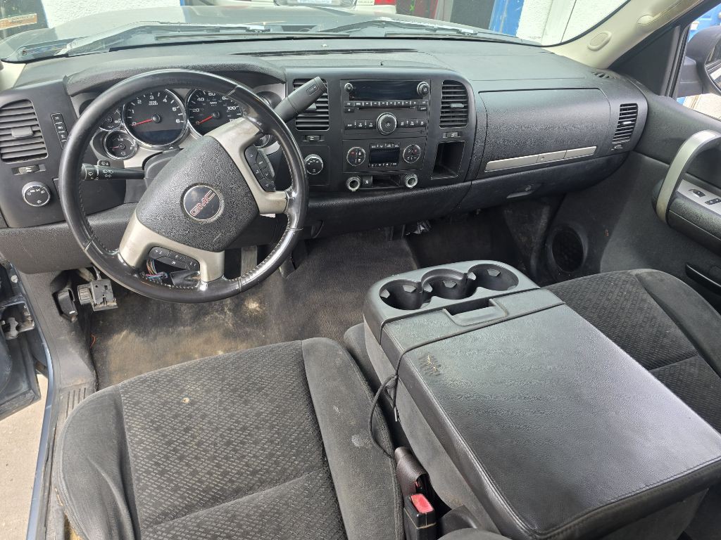 2007 GMC Sierra Image 14