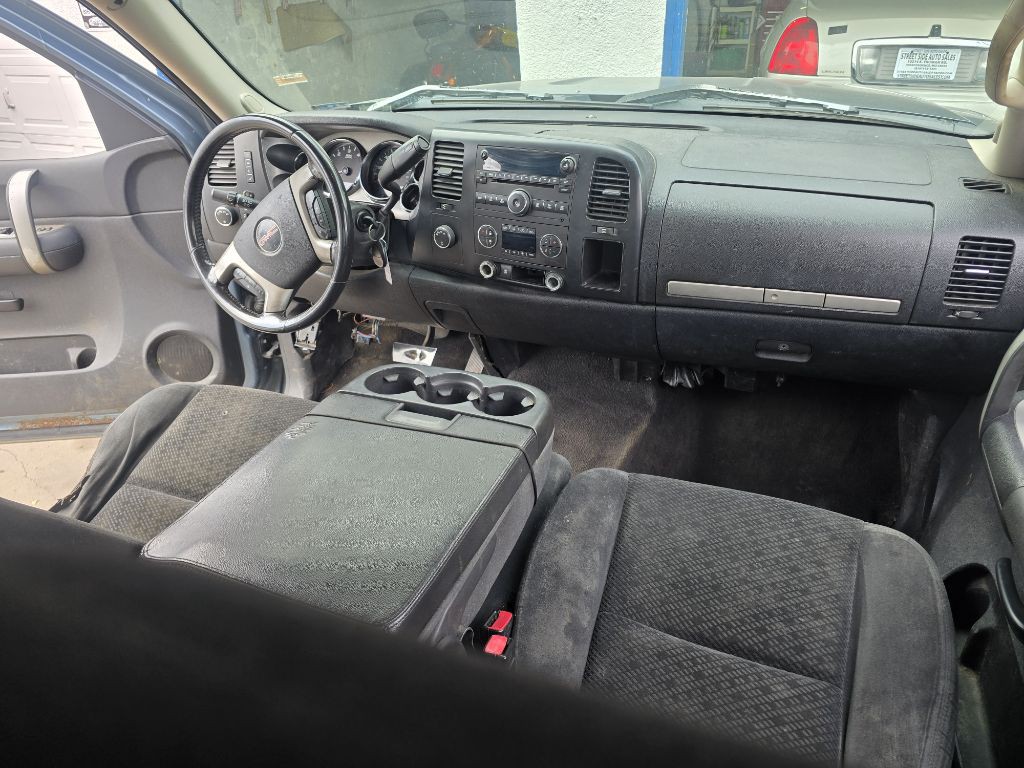 2007 GMC Sierra Image 16