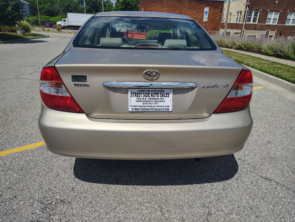 2003 Toyota Camry Image 8