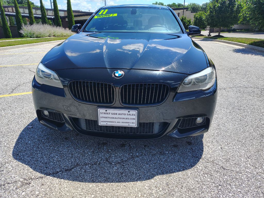 2011 BMW 5 Series Image 7
