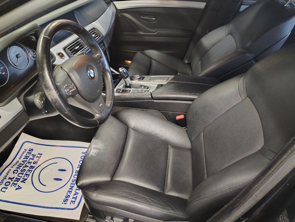 2011 BMW 5 Series Image 10
