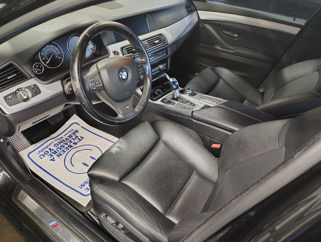 2011 BMW 5 Series Image 11