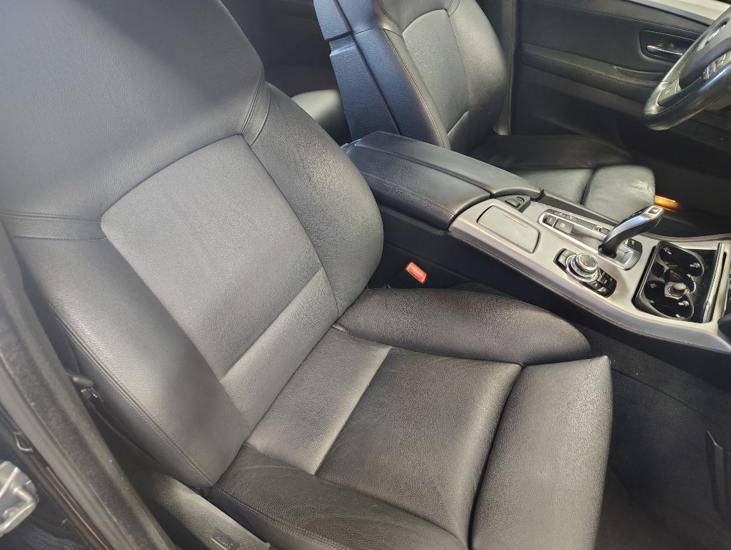 2011 BMW 5 Series Image 12