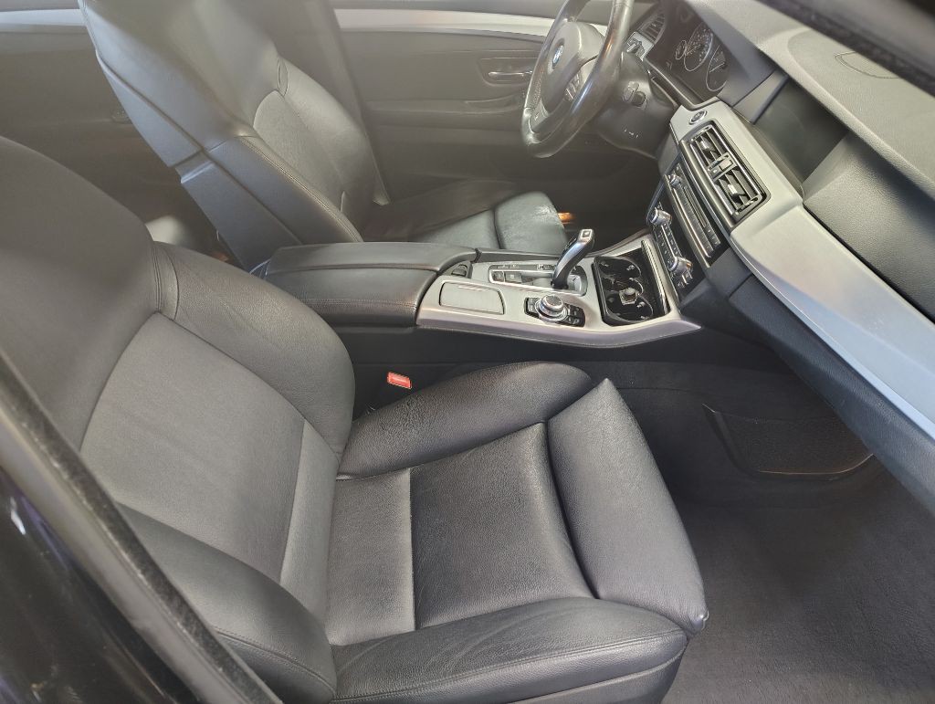 2011 BMW 5 Series Image 15