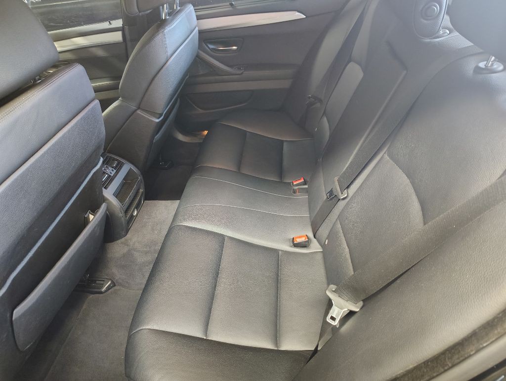 2011 BMW 5 Series Image 18