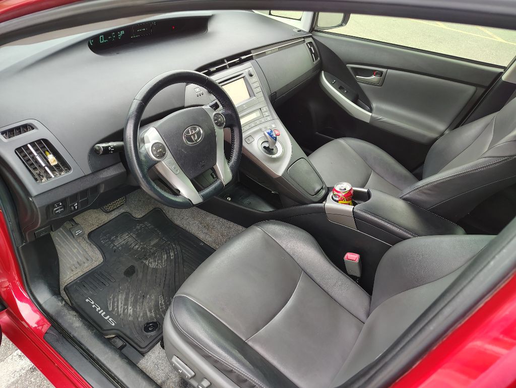 2012 Toyota Prius Image 10