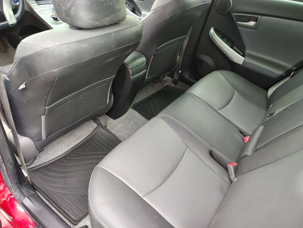2012 Toyota Prius Image 17