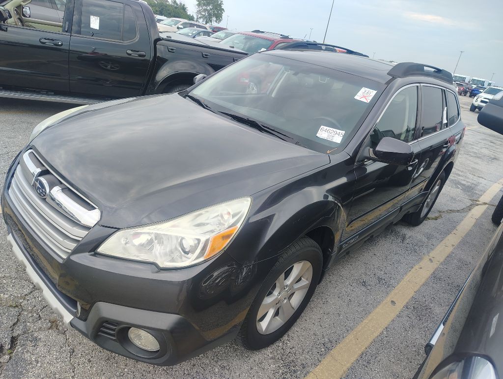 2013 Subaru Outback Image 2