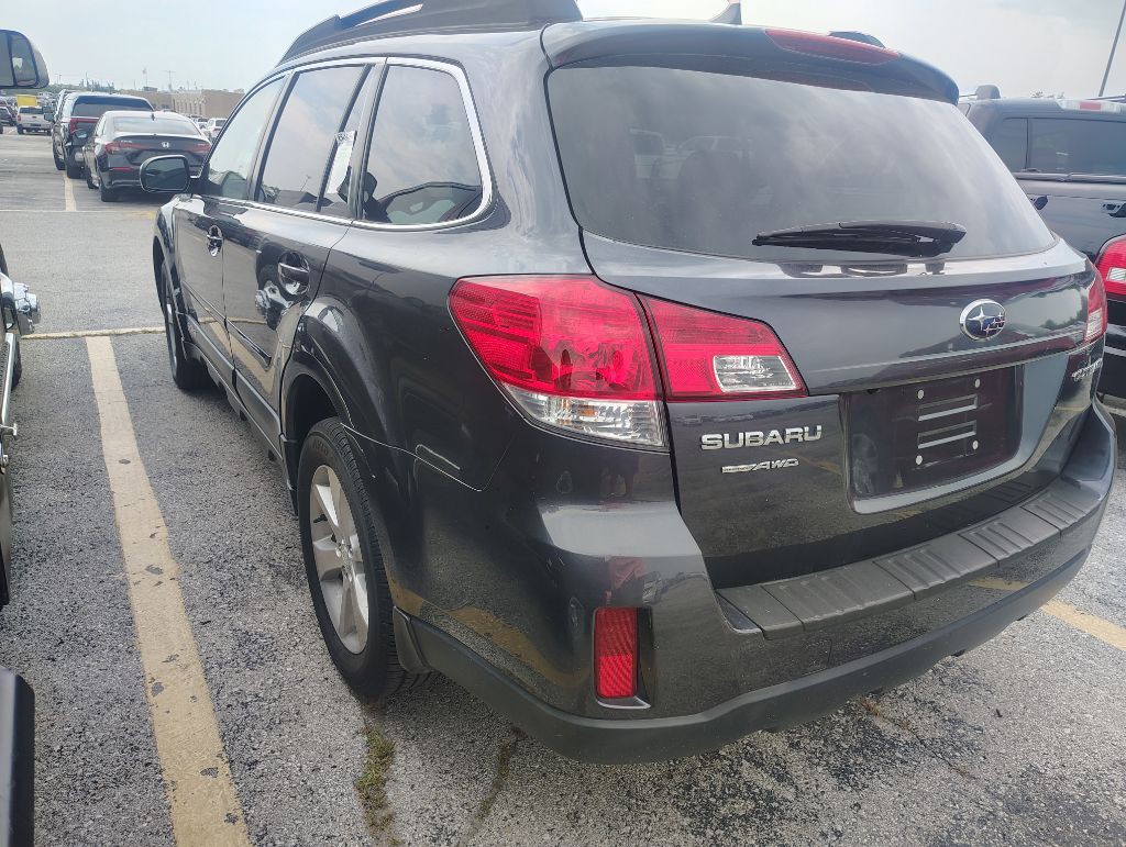 2013 Subaru Outback Image 6