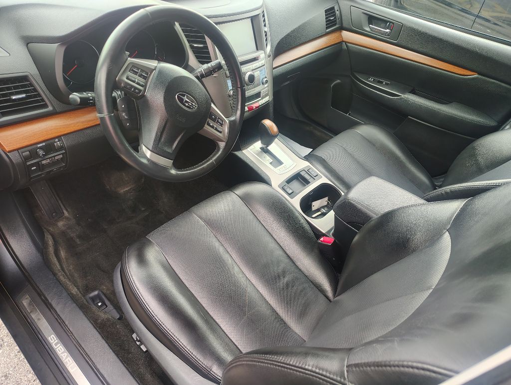 2013 Subaru Outback Image 7
