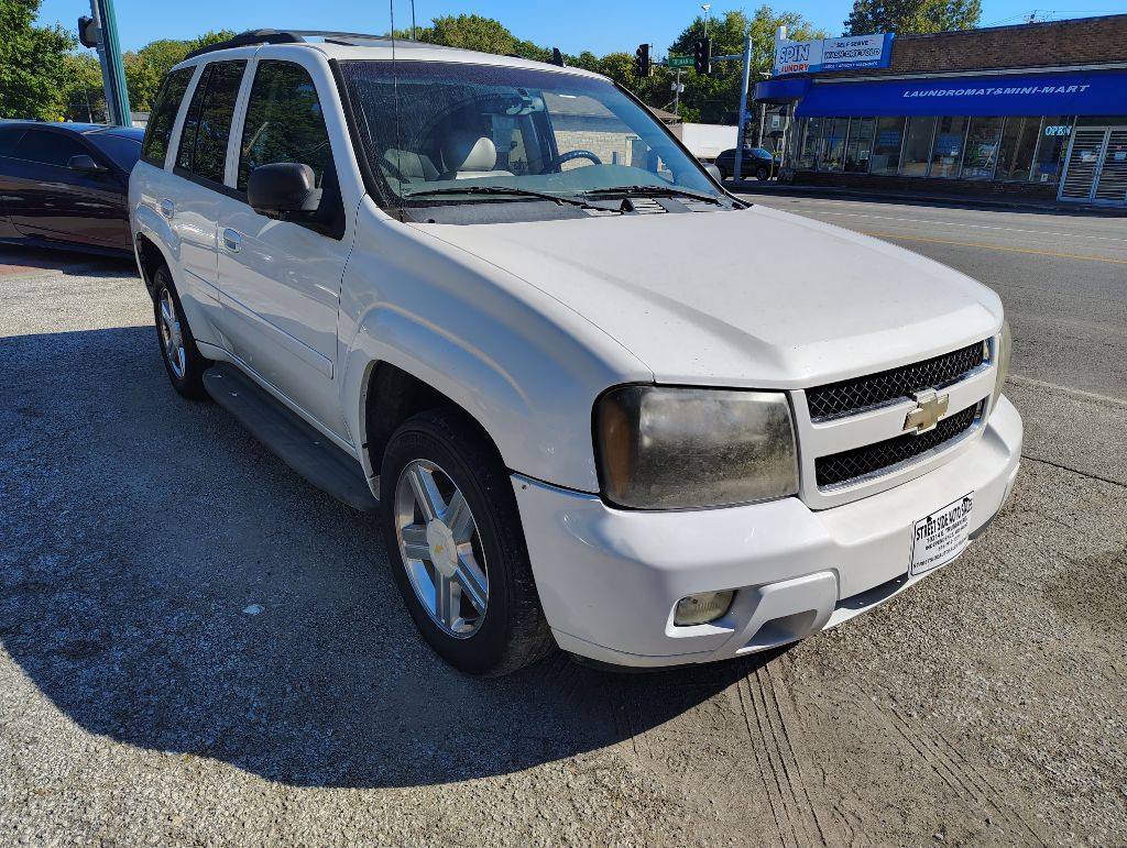 2008 Chevrolet Trailblazer Image 2