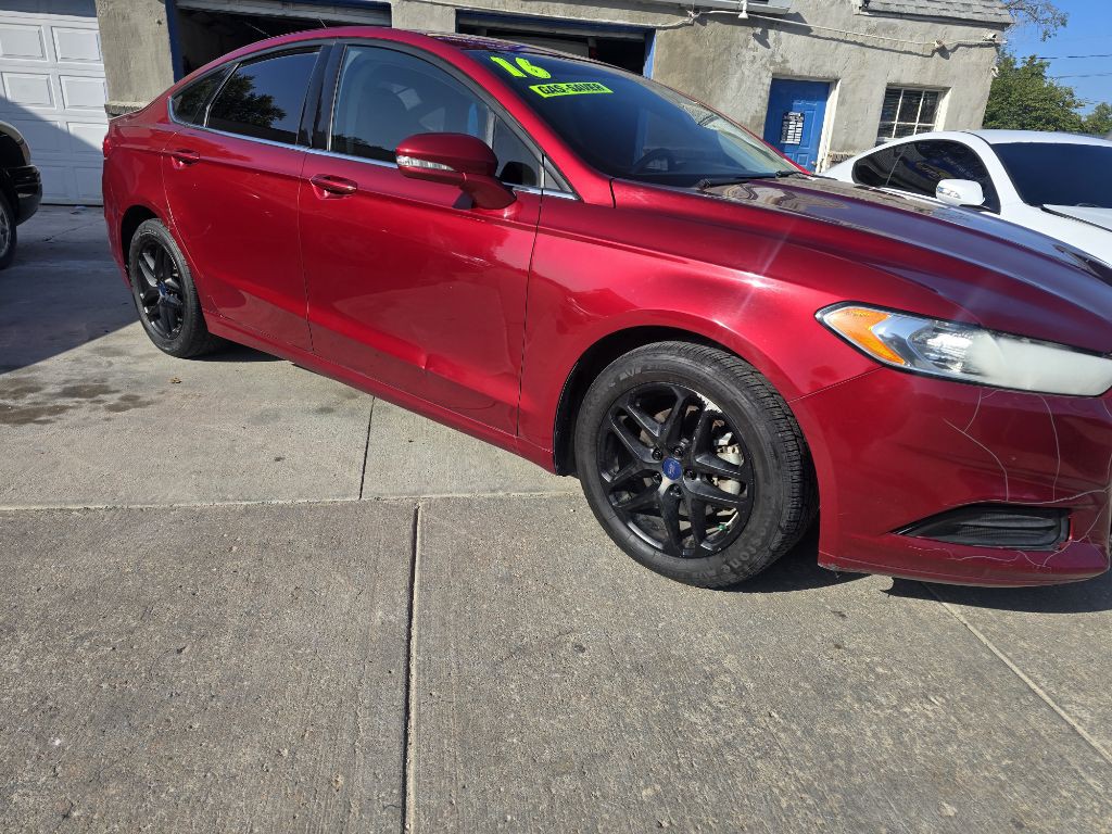 2016 Ford Fusion Image 2