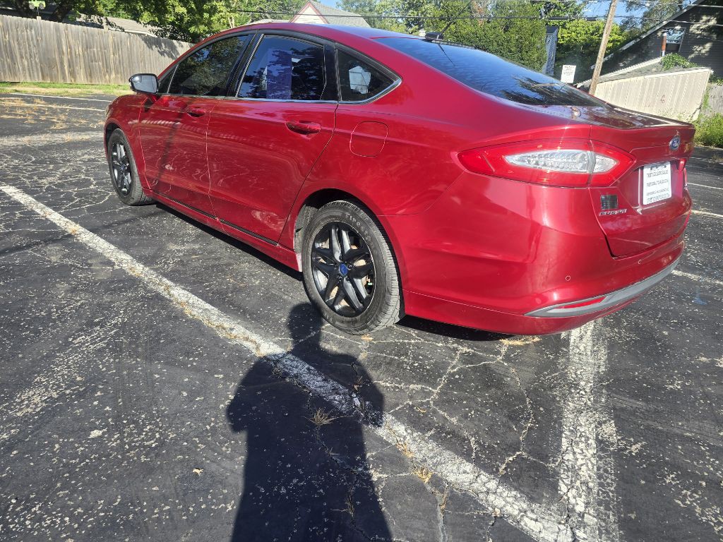 2016 Ford Fusion Image 5