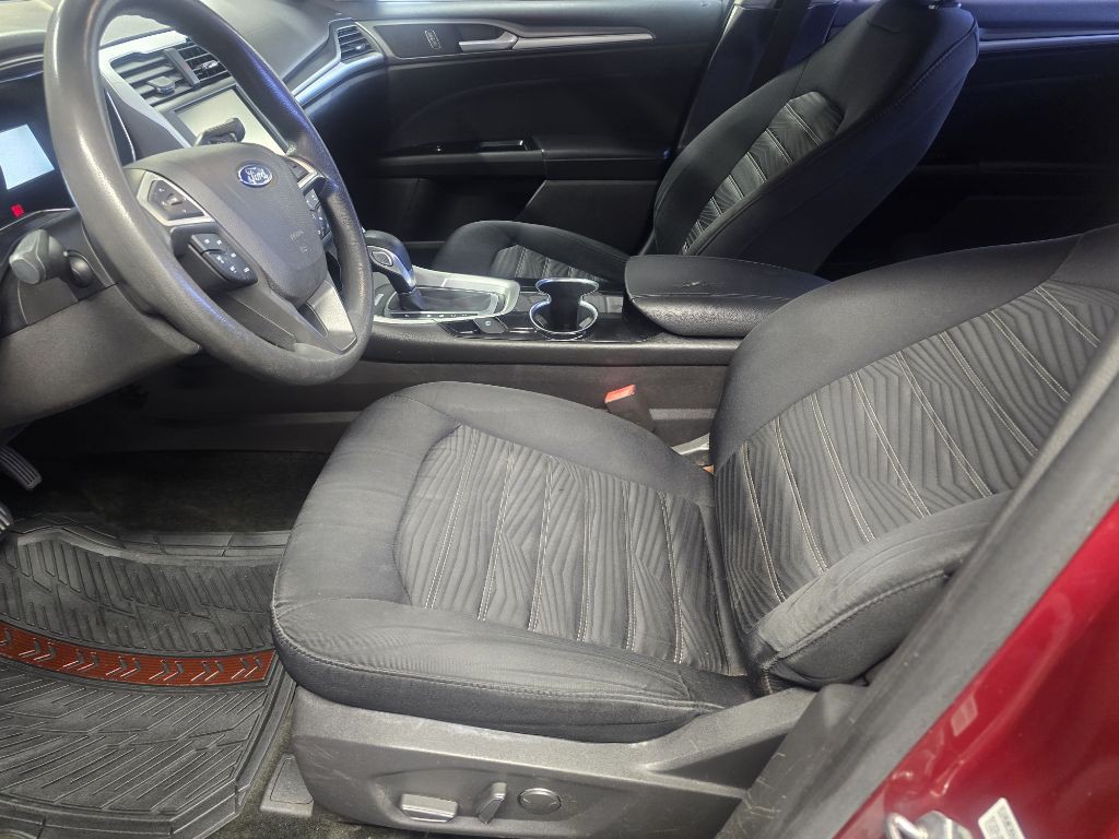 2016 Ford Fusion Image 8