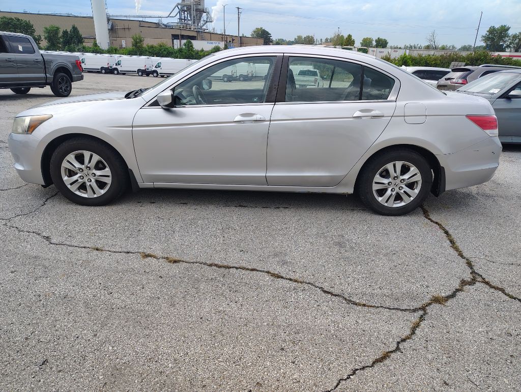 2010 Honda Accord Image 3