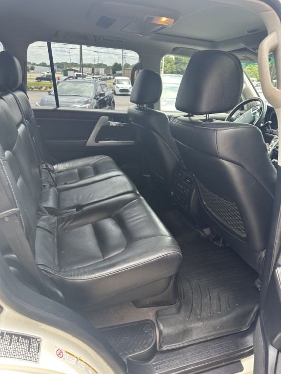2015 Toyota Land Cruiser Image 7