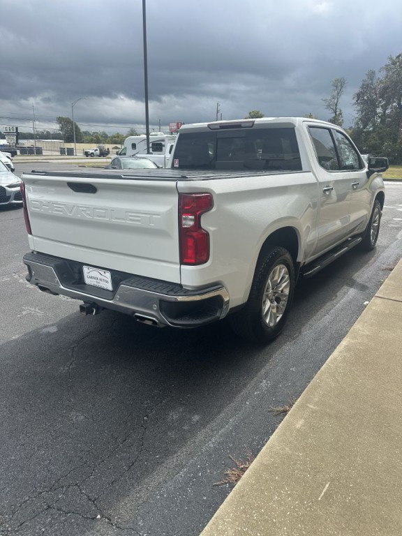 2021 Chevrolet Silverado 1500 Image 3