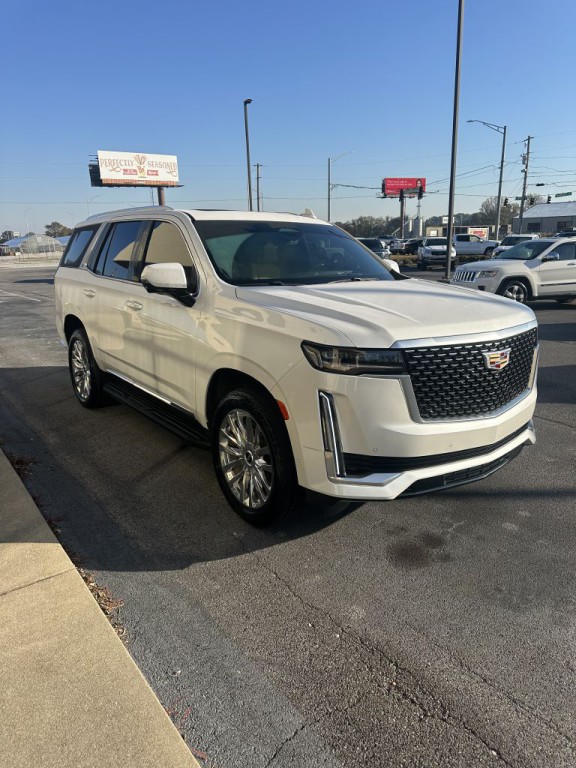 2023 Cadillac Escalade Image 2