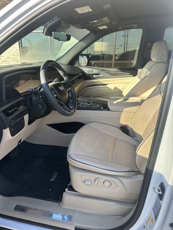 2023 Cadillac Escalade Image 5
