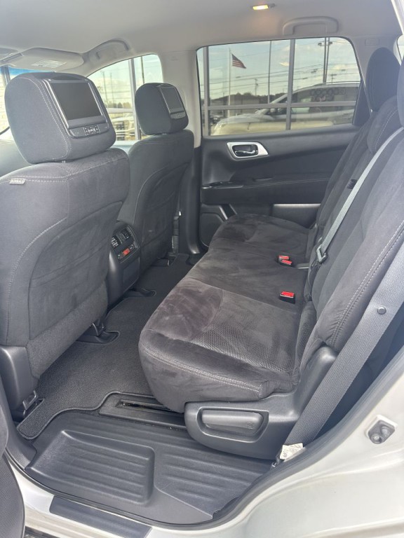 2015 Nissan Pathfinder Image 6
