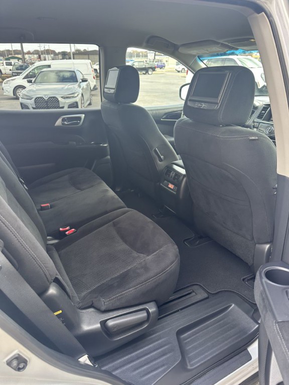 2015 Nissan Pathfinder Image 8