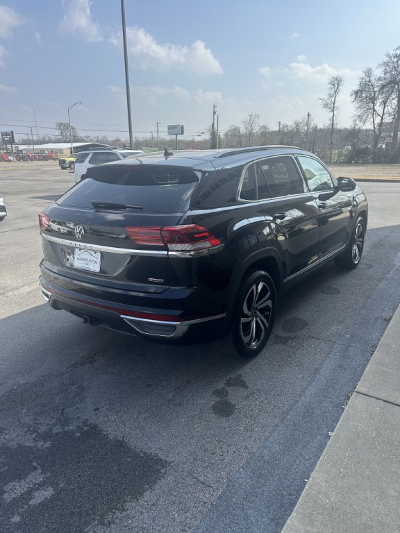 2021 Volkswagen Atlas Cross Sport Image 4