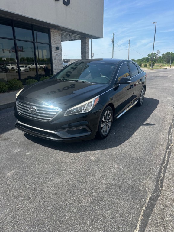2016 Hyundai Sonata Image 1