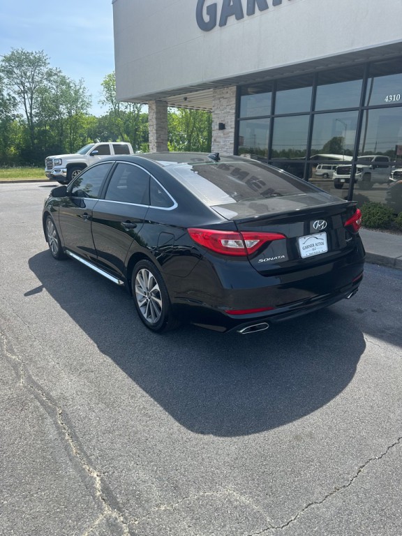 2016 Hyundai Sonata Image 3